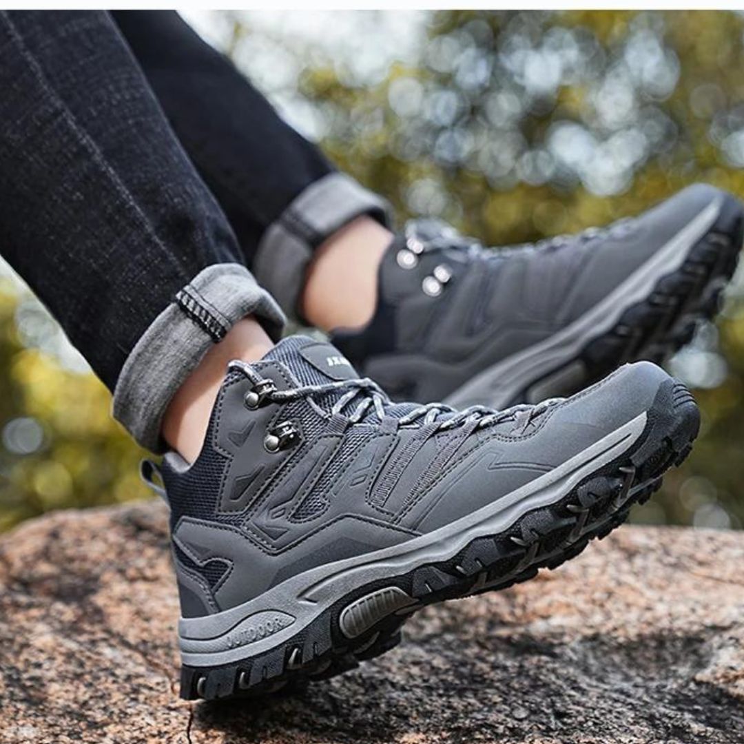 Waterproof hiking boots - Cade