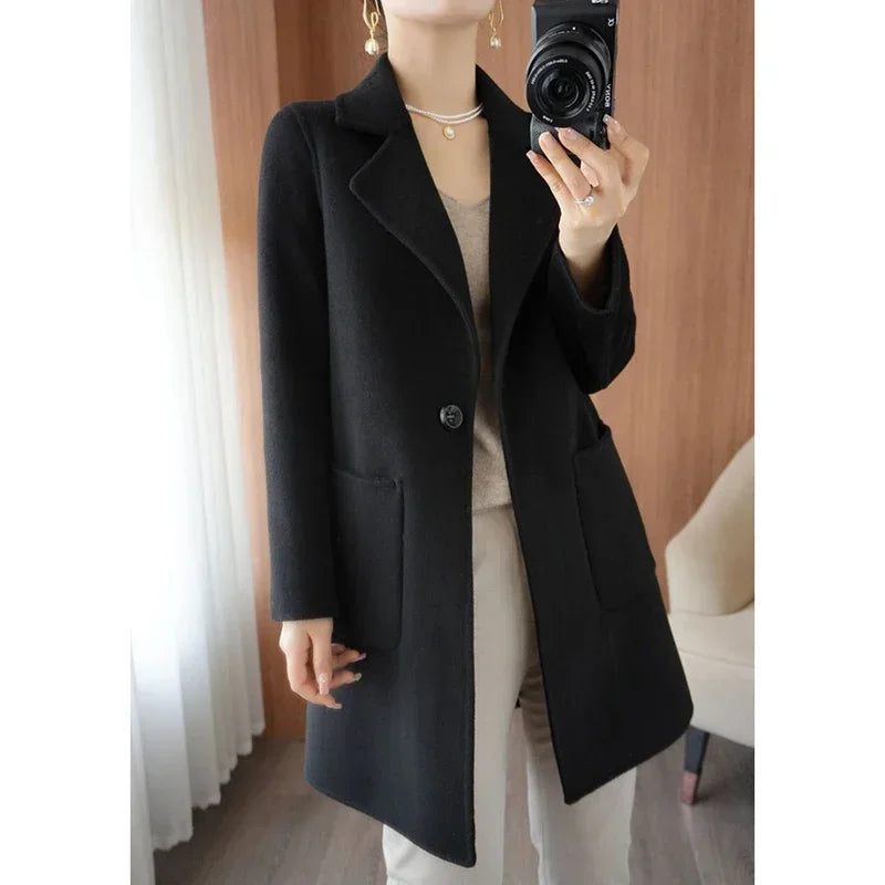 Wool coat with wide collar - Kayla