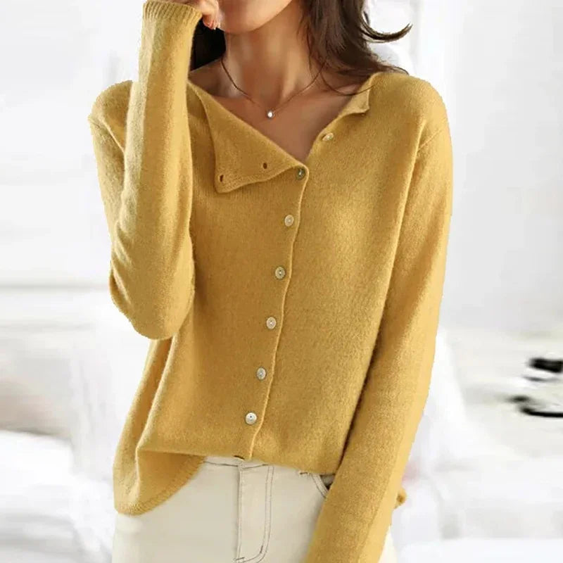 Stylish cardigan with button closure - Averie