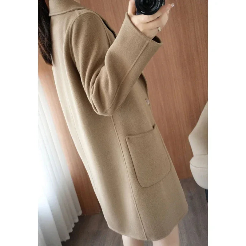 Wool coat with wide collar - Kayla