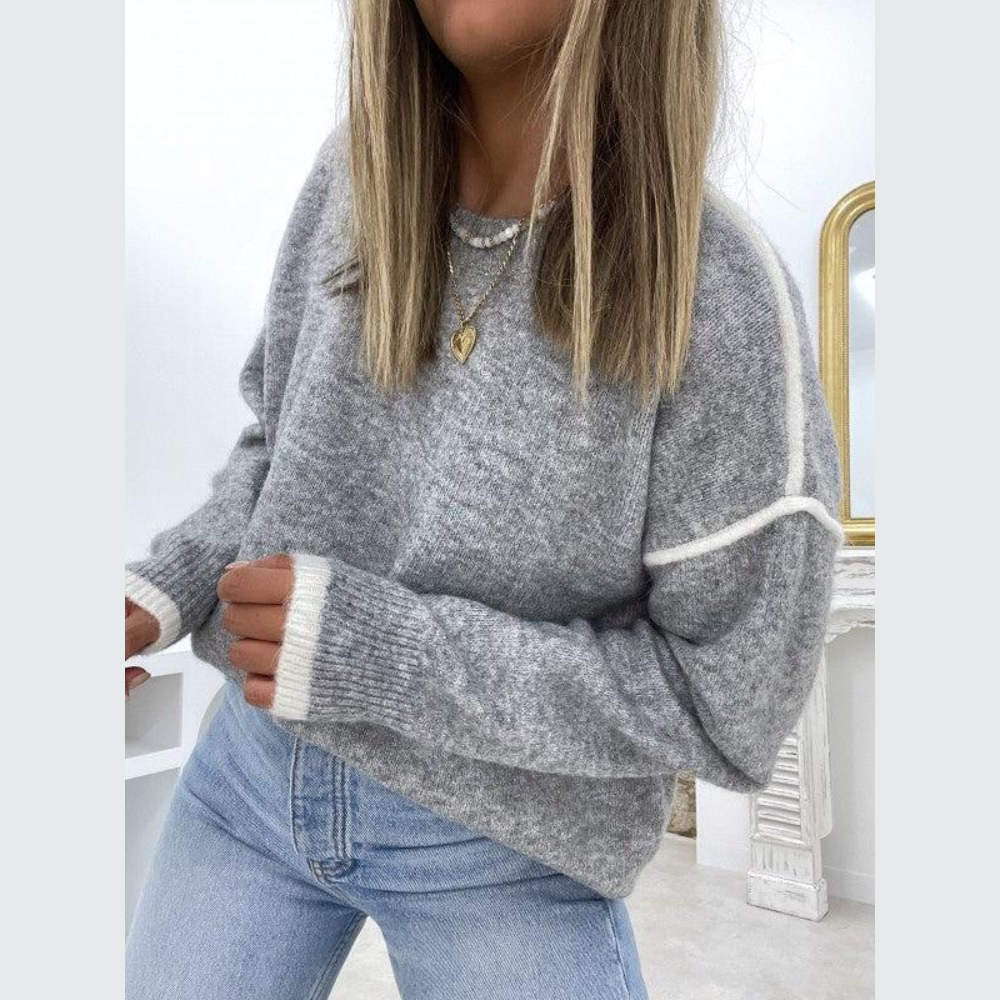 Timeless round-neck pullover - Paislee