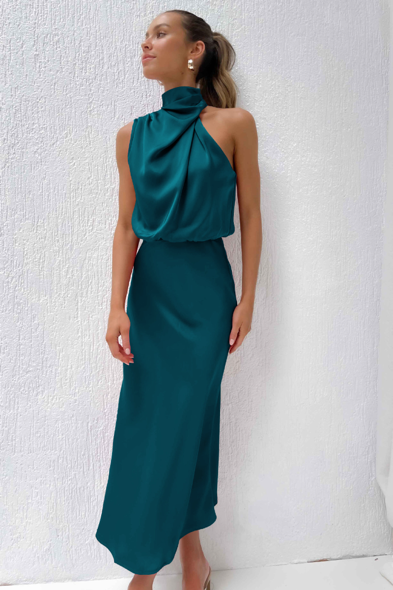 Elegant midi dress with round neckline - Claire