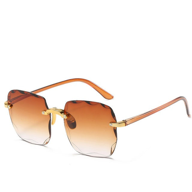 Fashionable sunglasses for women - Hallie