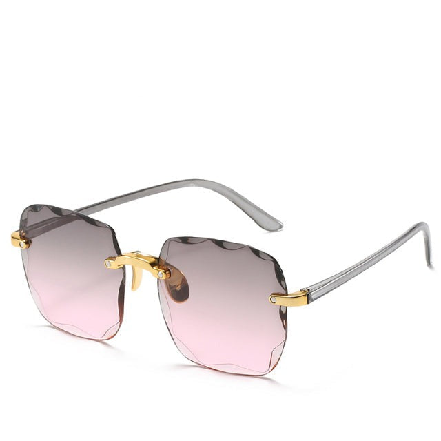 Fashionable sunglasses for women - Hallie