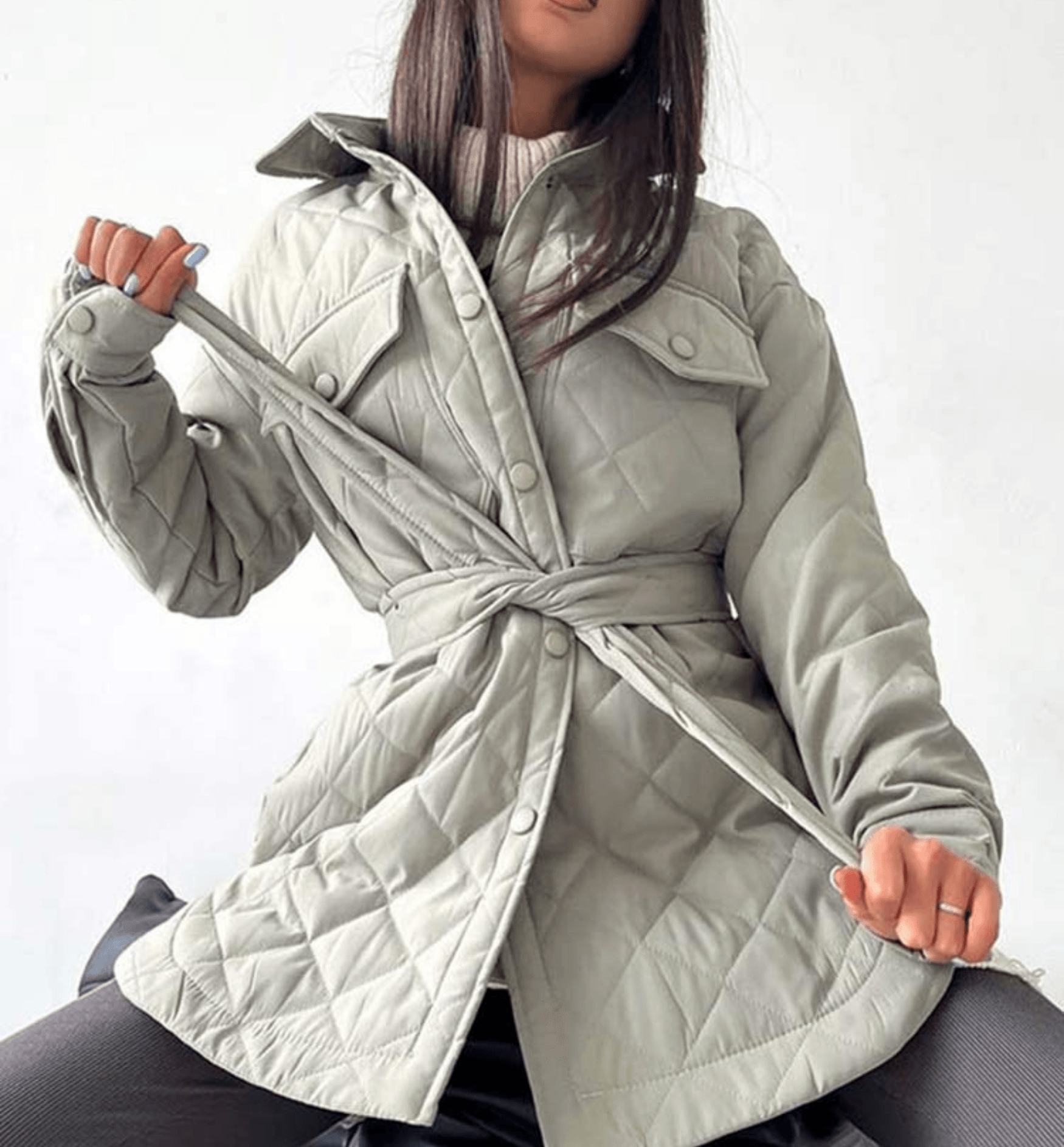 wattierte-lockere-jacke-in-ubergrosse-amodafashion-de-1_d96f9920-b0cd-4c78-8b7c-f2389ace0adb.png